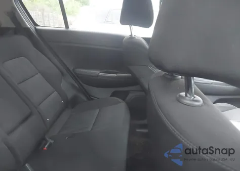 2017 Kia Sportage Lx z USA, uszkodzony, nr VIN KNDPMCAC3H7033820